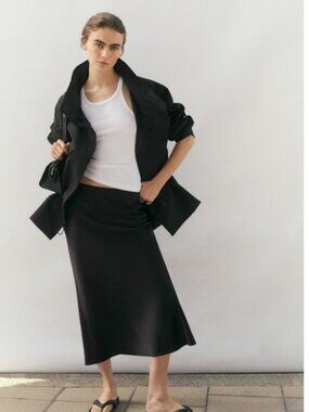H&M High-Waisted Satin Slip Midi Skirt Black M
